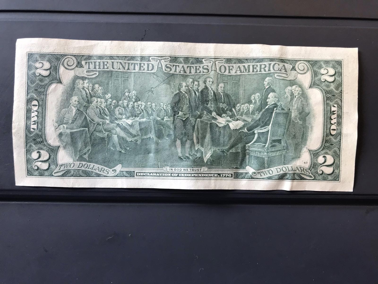 2-Dollar-Bills
